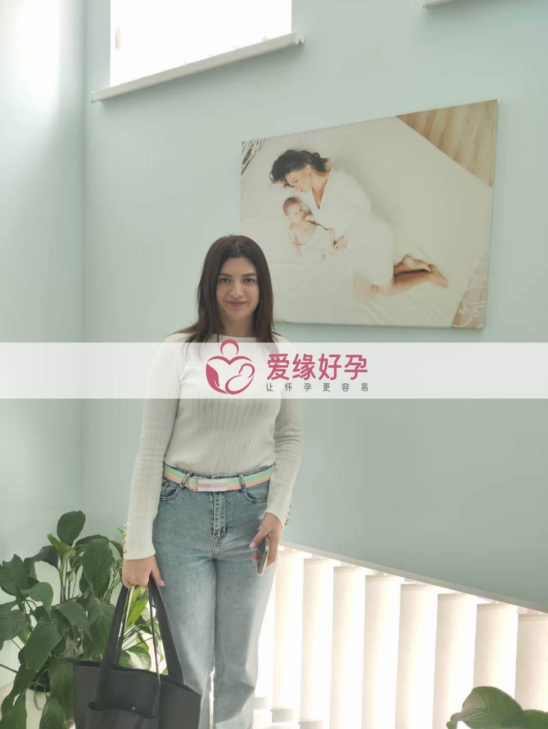 爱缘好孕:乌克兰代孕代母今天移植了一颗6AA囊胚