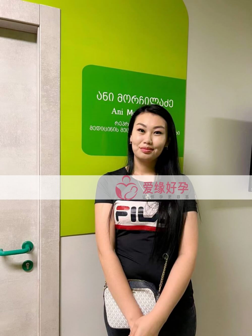 爱缘好孕:格鲁吉亚代孕代母今天移植了一颗囊胚